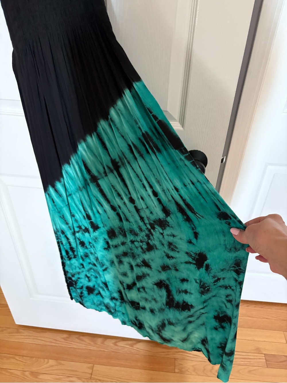 Sleeveless Black and Teal Tie-Dye Maxi Dress